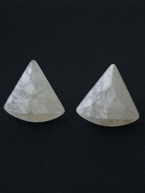 Source Unknown Chunky Marbled Acrylic Pyramid Clip On Earrings White Marble Vtg